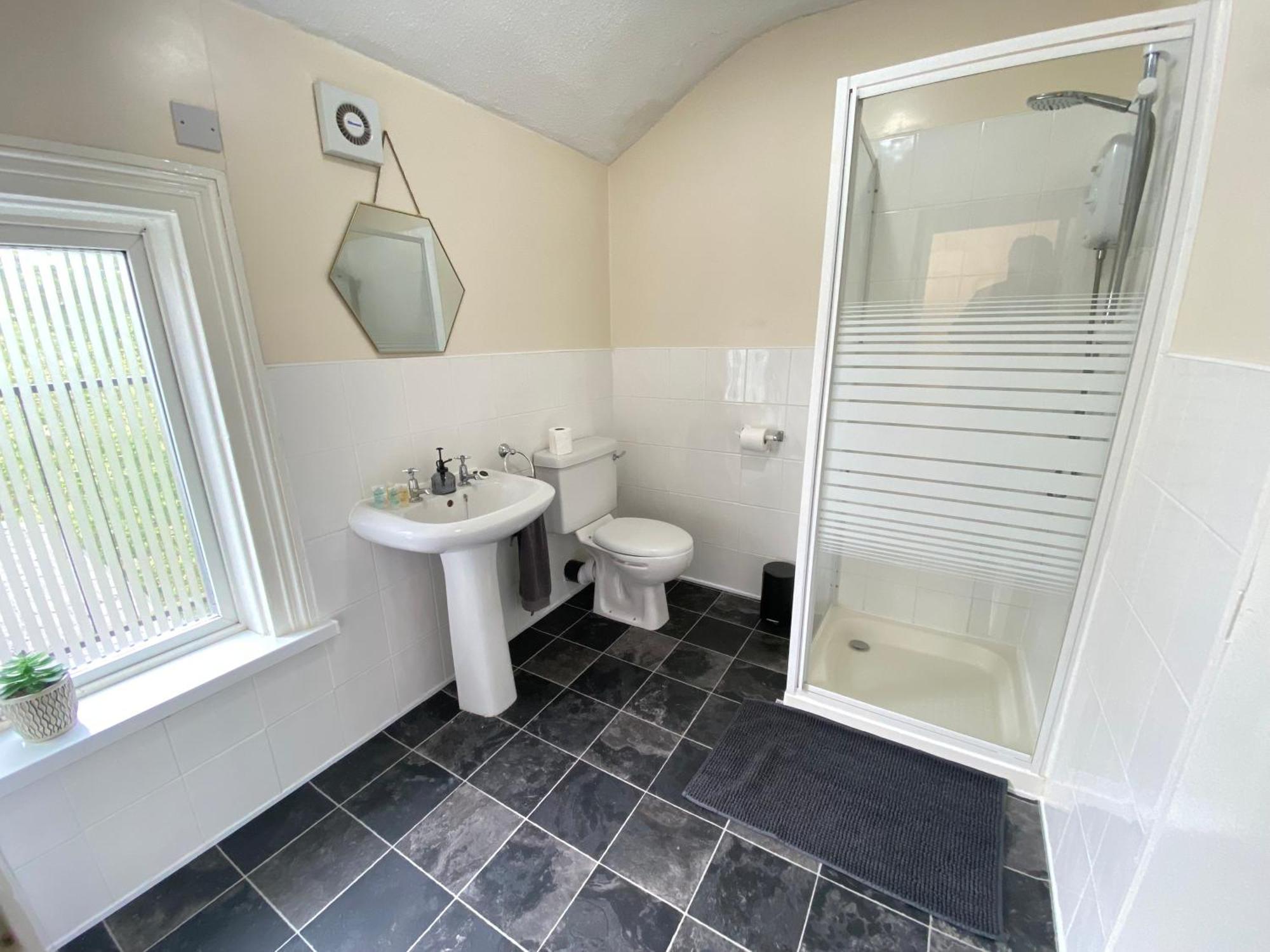 Cottage Style 2 Bedroom Apt In City, Near Utilita Arena & Free Parking Бирмингем Экстерьер фото